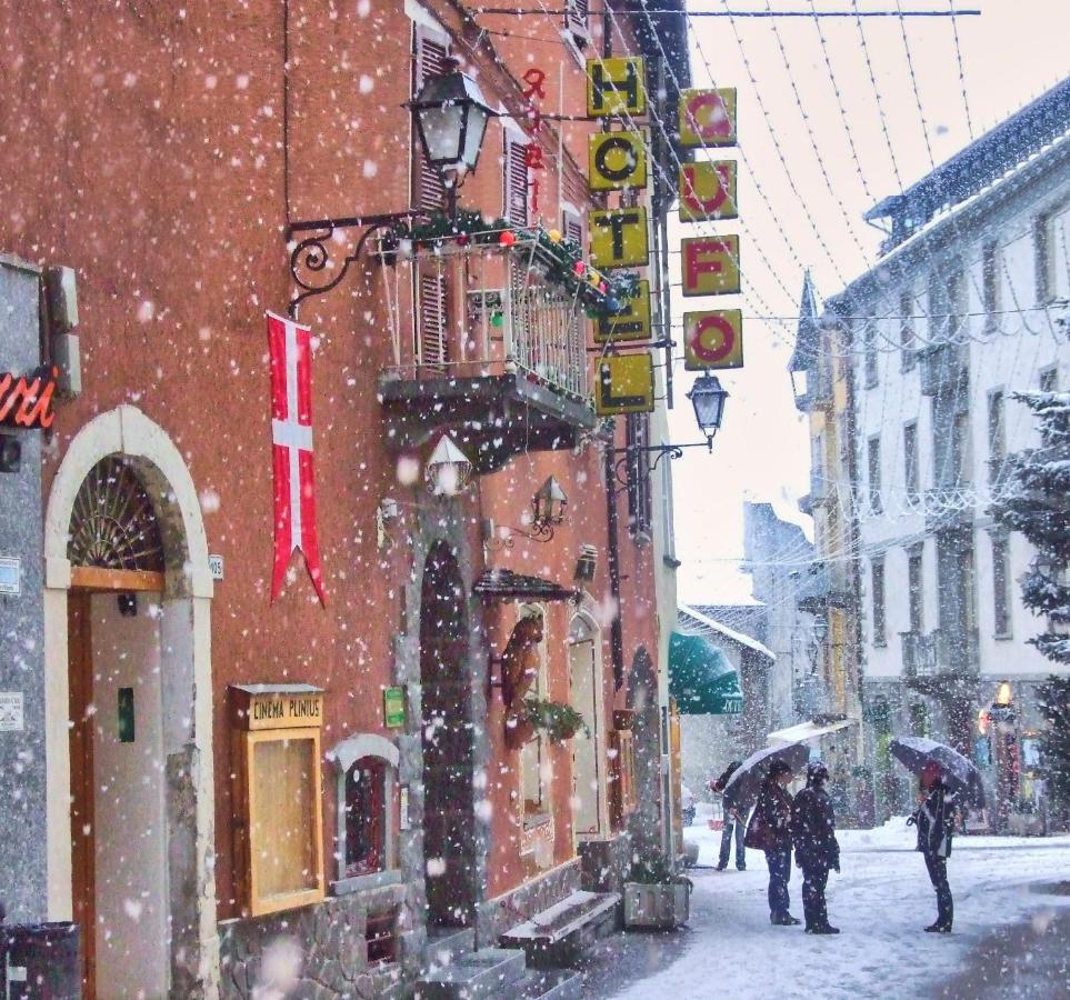 Hotel Gufo Bormio Exteriör bild
