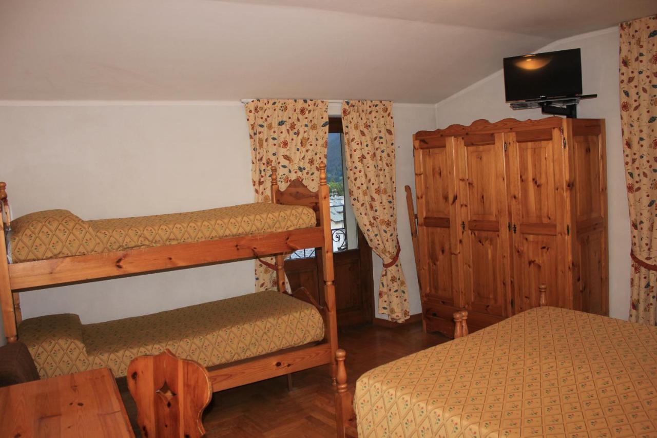 Hotel Gufo Bormio Exteriör bild