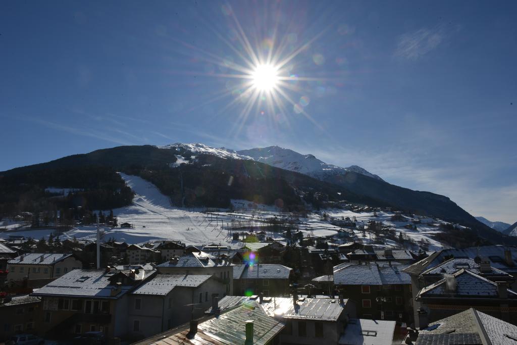 Hotel Gufo Bormio Exteriör bild